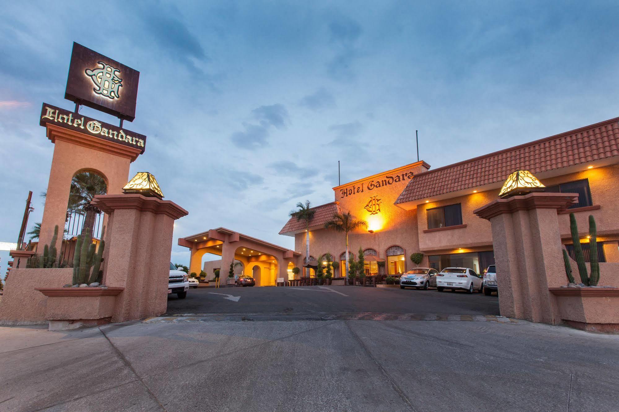Hotel Gandara Hermosillo Bagian luar foto