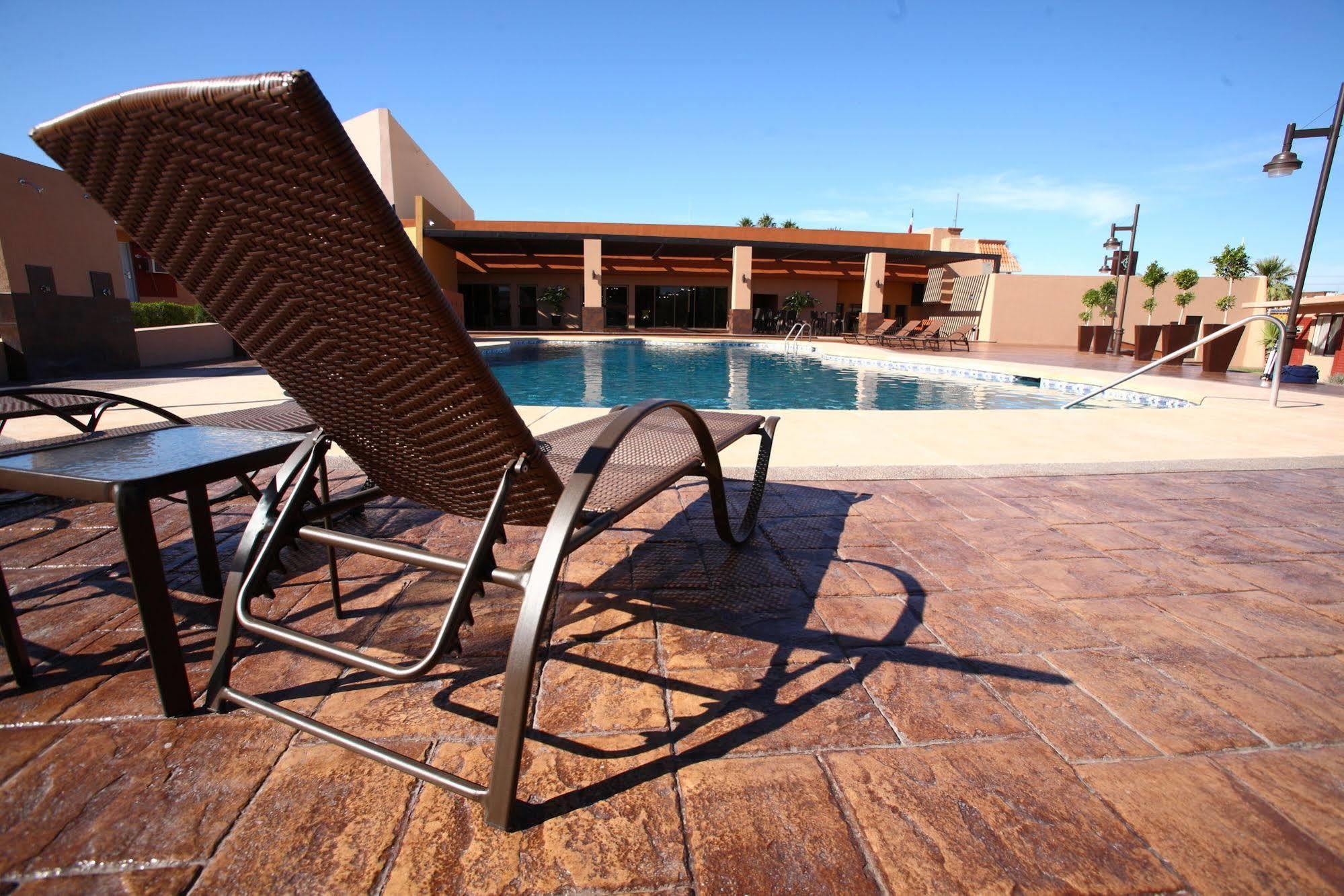 Hotel Gandara Hermosillo Bagian luar foto
